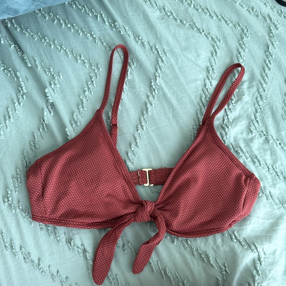 Tie-Front Pique Textured Bralette Bikini Top - Picture 2 of 4